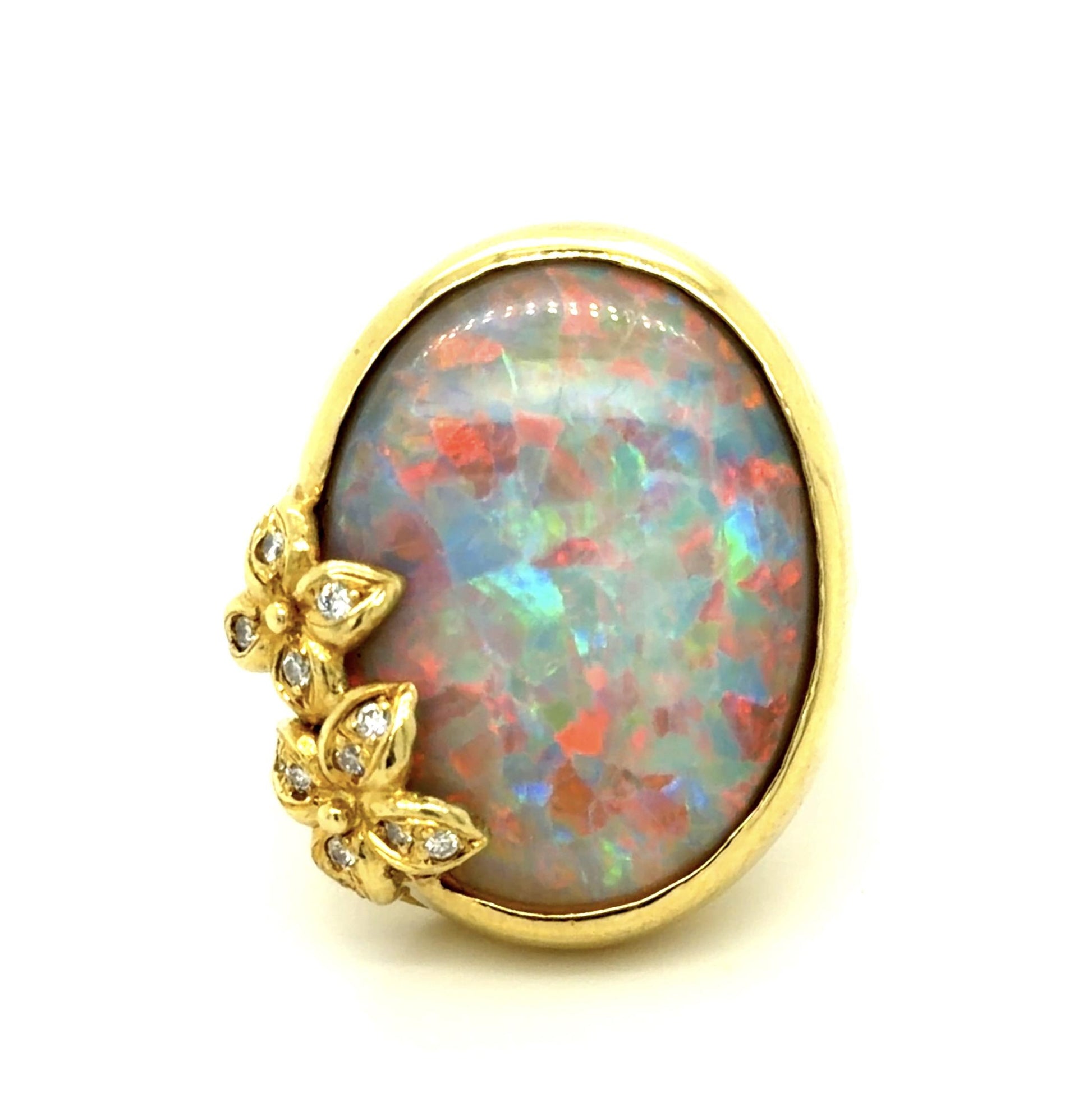 16.85ct Australian Opal .13ct Diamond 18KY Ring