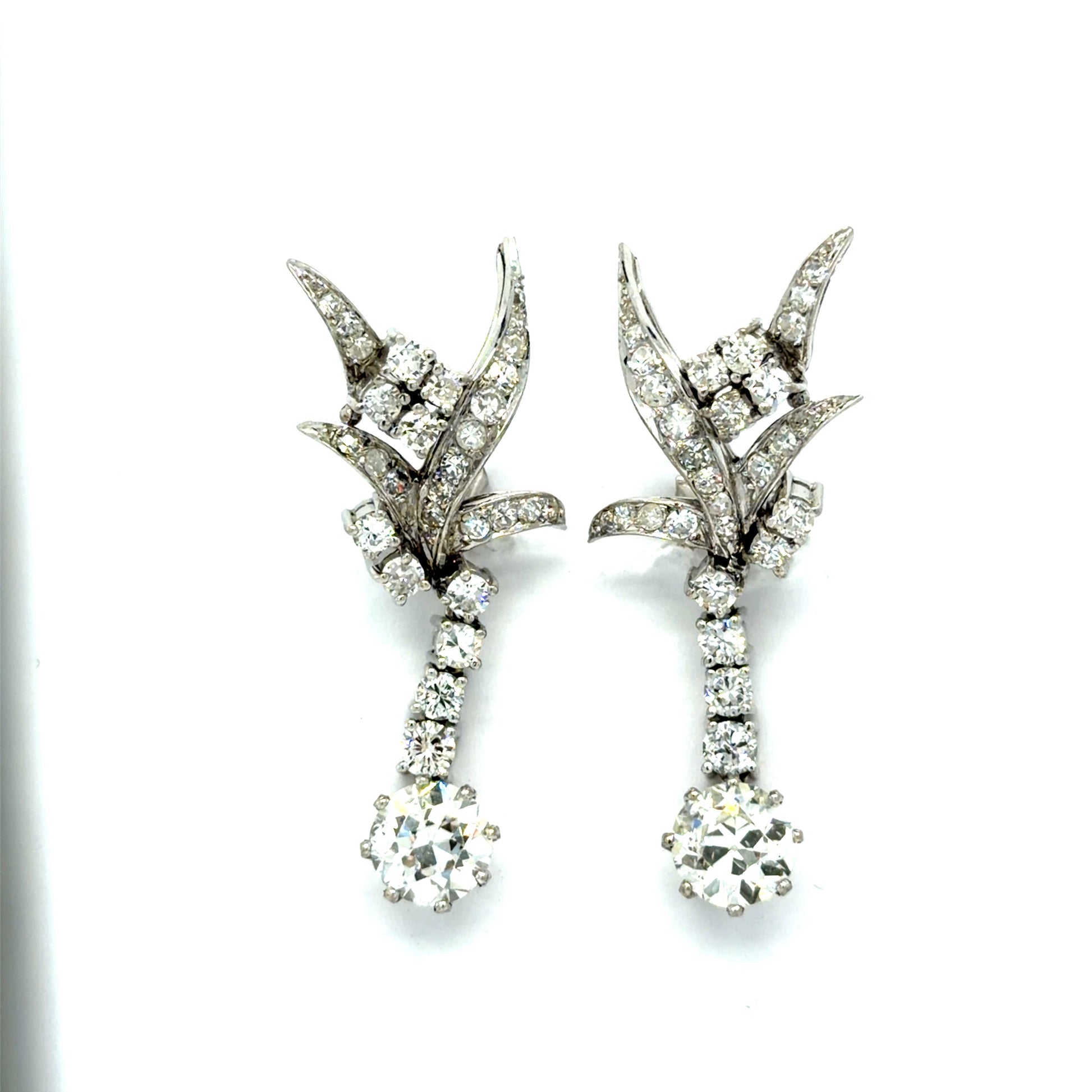 3ct Center Diamond 14KW Drop Earrings (Vintage 1950s) 2.50ct Side Dia