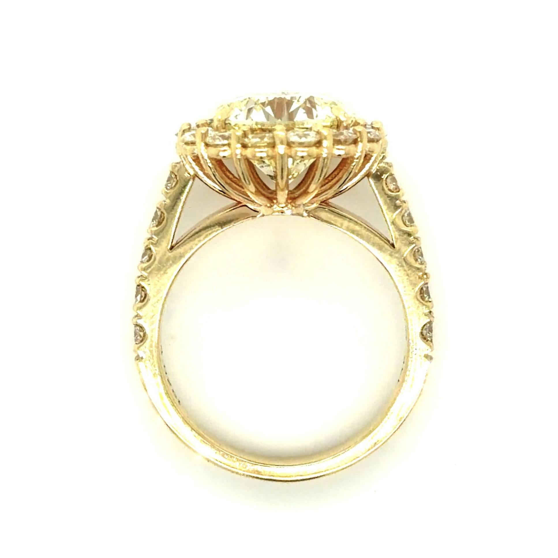 4.01ct Q-R SI2 Round Diamond 14KY Halo Ring 1.35ct Side Diamonds