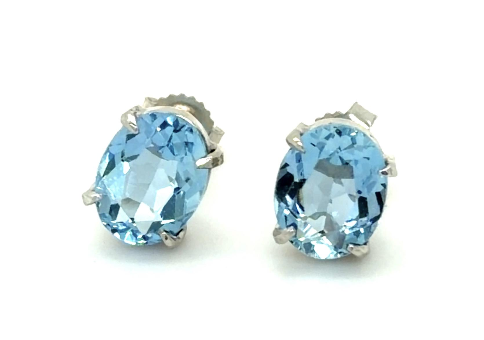 2.84ct Aquamarine 14KW Stud Earrings