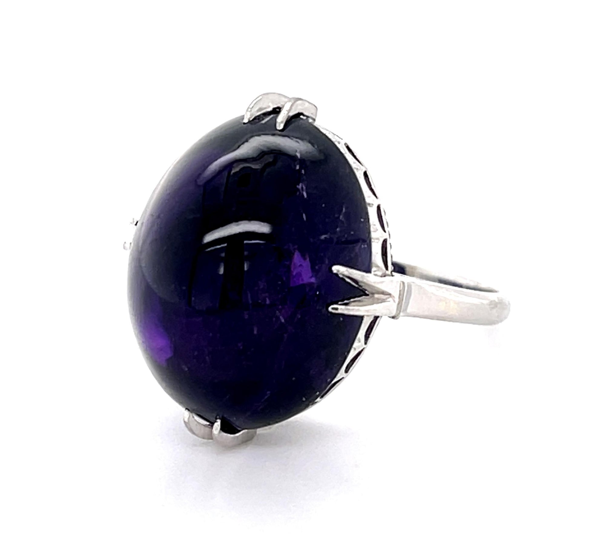 Original Art Deco 16ct Cabochon Amethyst Ring (Vintage 1930s)