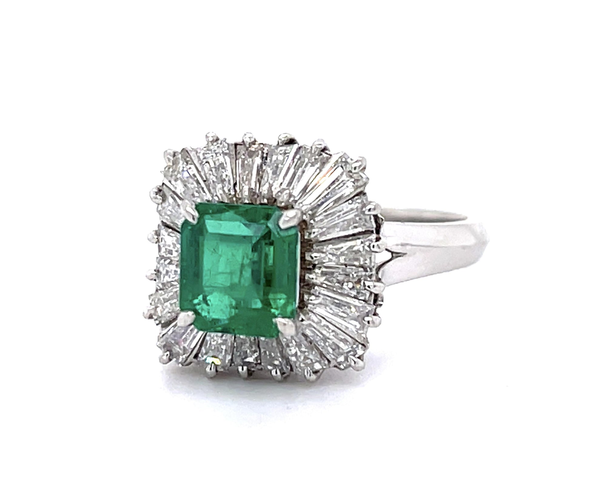 PT Emerald & Diamond Ring 1.45ct(em) 1.50ct twt(dia)