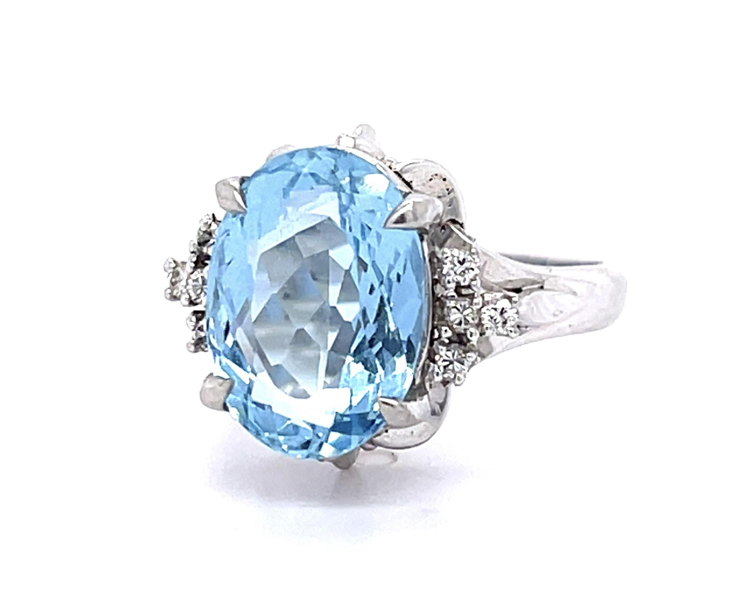 4.01ct Aquamarine .11ct Diamond platinum Ring