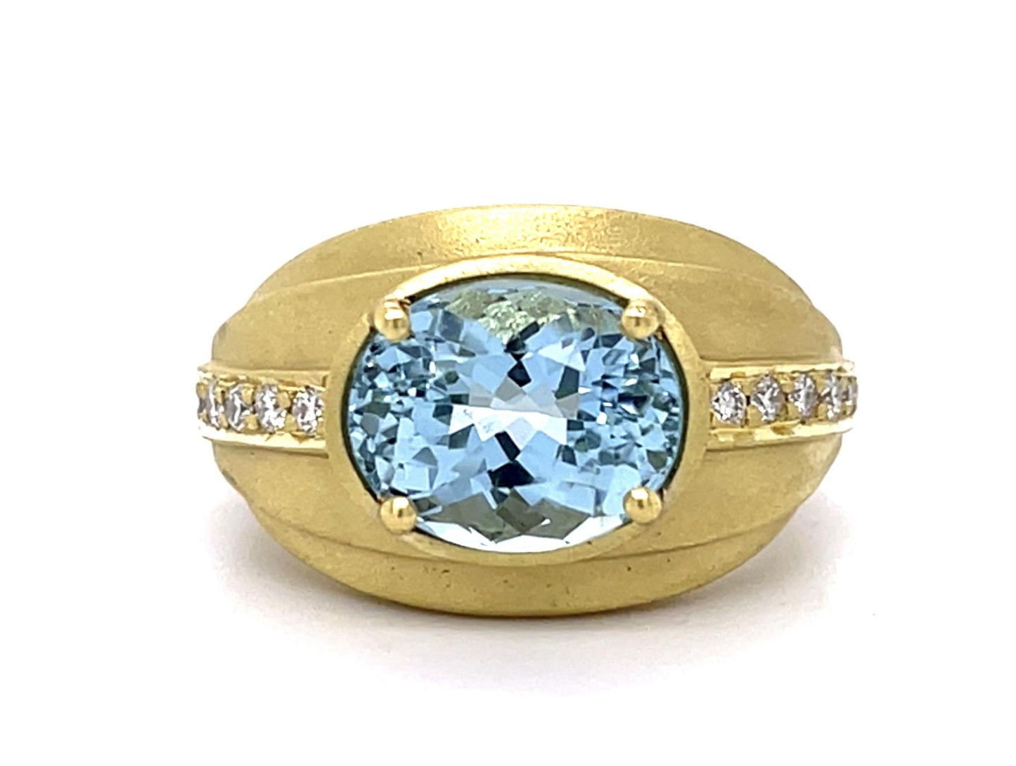 3.65ct Aquamarine .20ct Diamond 18KY Ring
