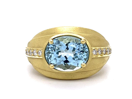 3.65ct Aquamarine .20ct Diamond 18KY Ring