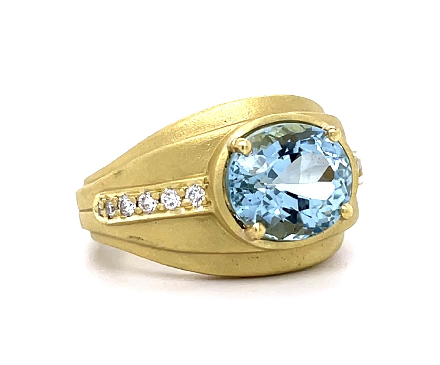 3.65ct Aquamarine .20ct Diamond 18KY Ring