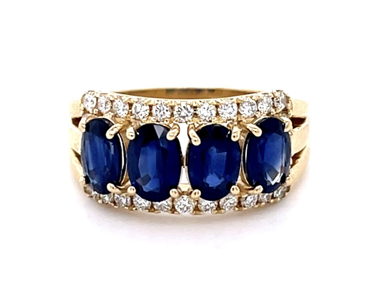2.38ct Sapphire 14KW Ring .39ct Side Diamond