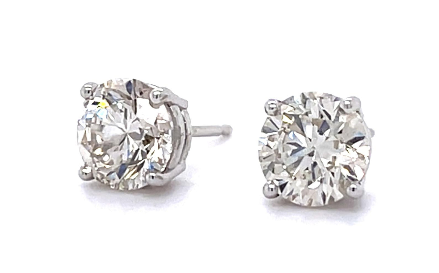 2.10ct Round Diamond 14KW Stud Earrings