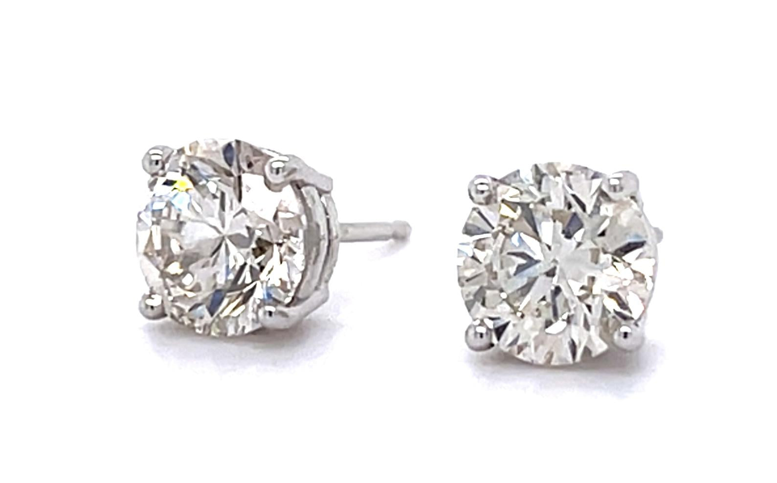 2.10ct Round Diamond 14KW Stud Earrings