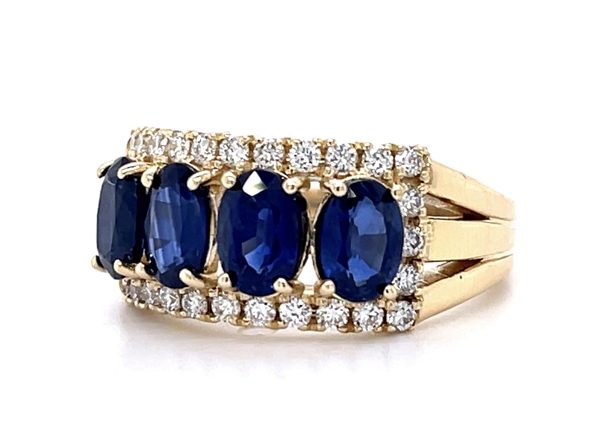 2.40ct Oval Sapphire 14KY Ring
