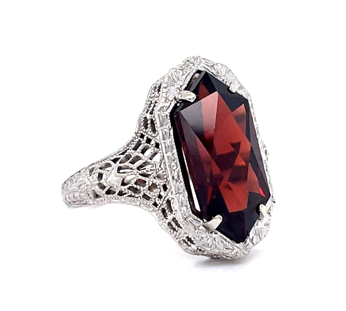 Original Art Deco 5.28ct Garnet 14KW Ring