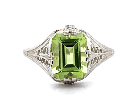 Art Deco 1.75ct Peridot 14KW Ring (Vintage 1930s)