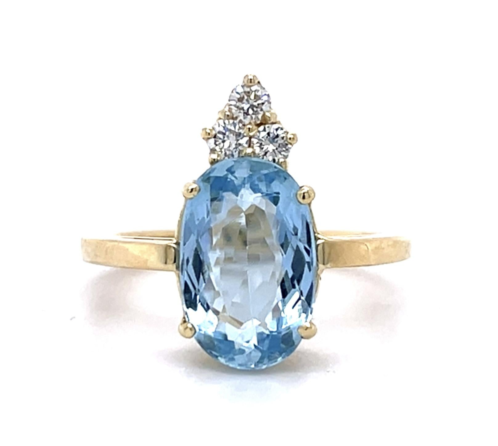 4ct Aquamarine 14KY Ring