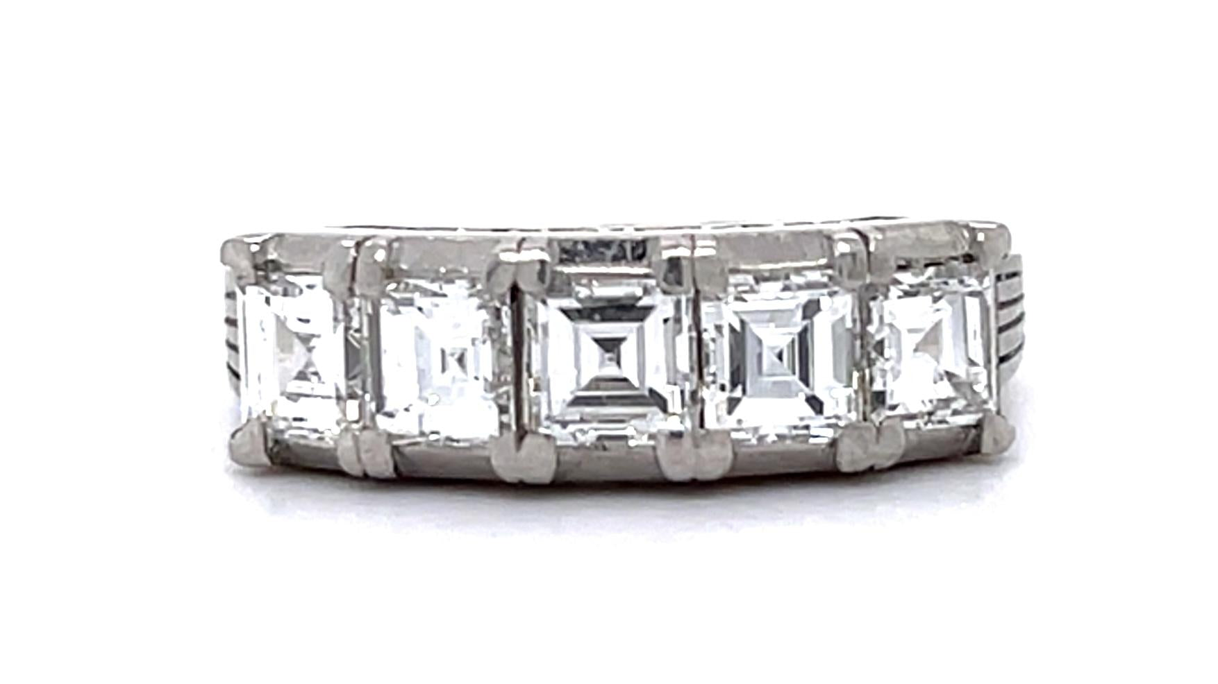 1.74ct Carre-cut Square Diamond Platinum Engraved Band Ring