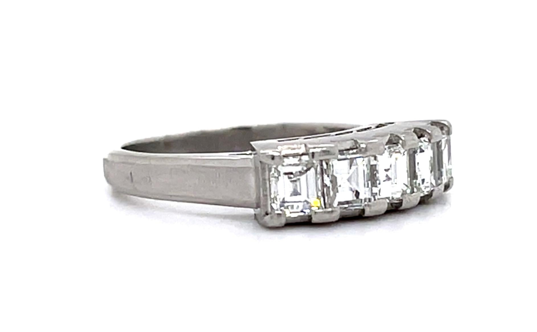1ct Carre Cut Diamond Platinum Band Ring