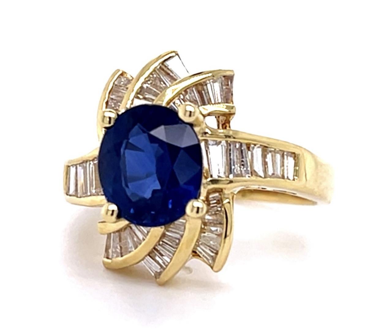 2.43ct Sapphire 18KY Ring
