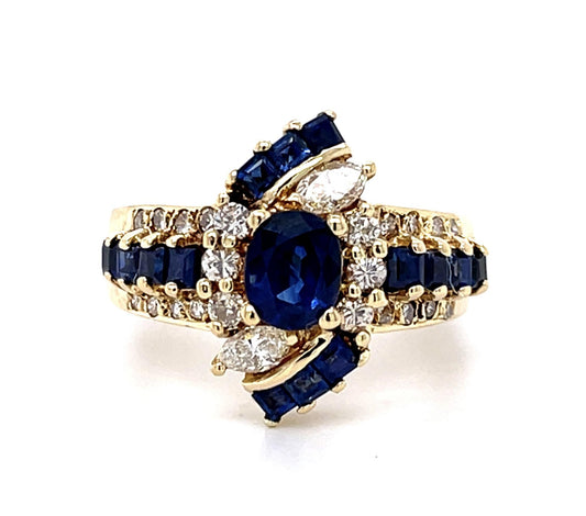 .68ct Center Sapphire 18KY Ring