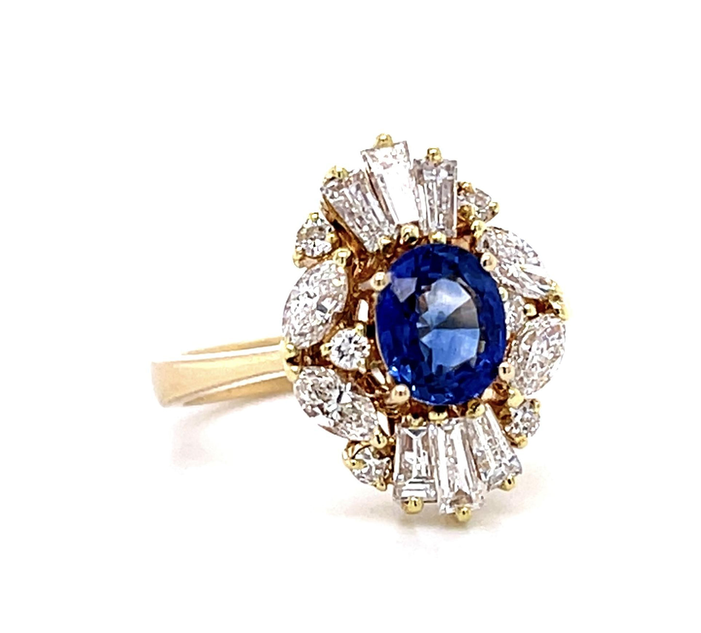 1.02ct Oval Sapphire 18KY Ring