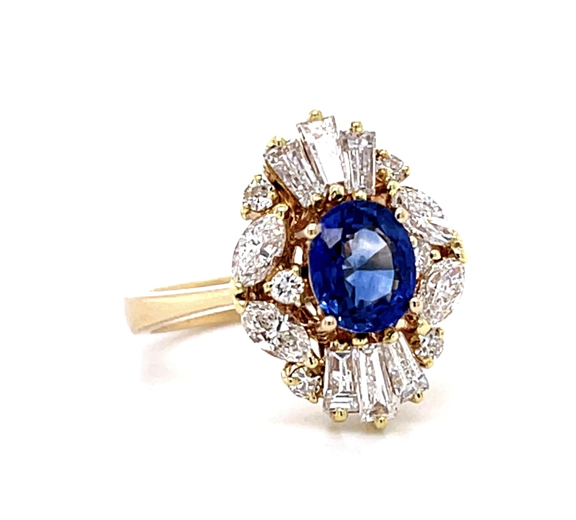 1.02ct Oval Sapphire 18KY Ring