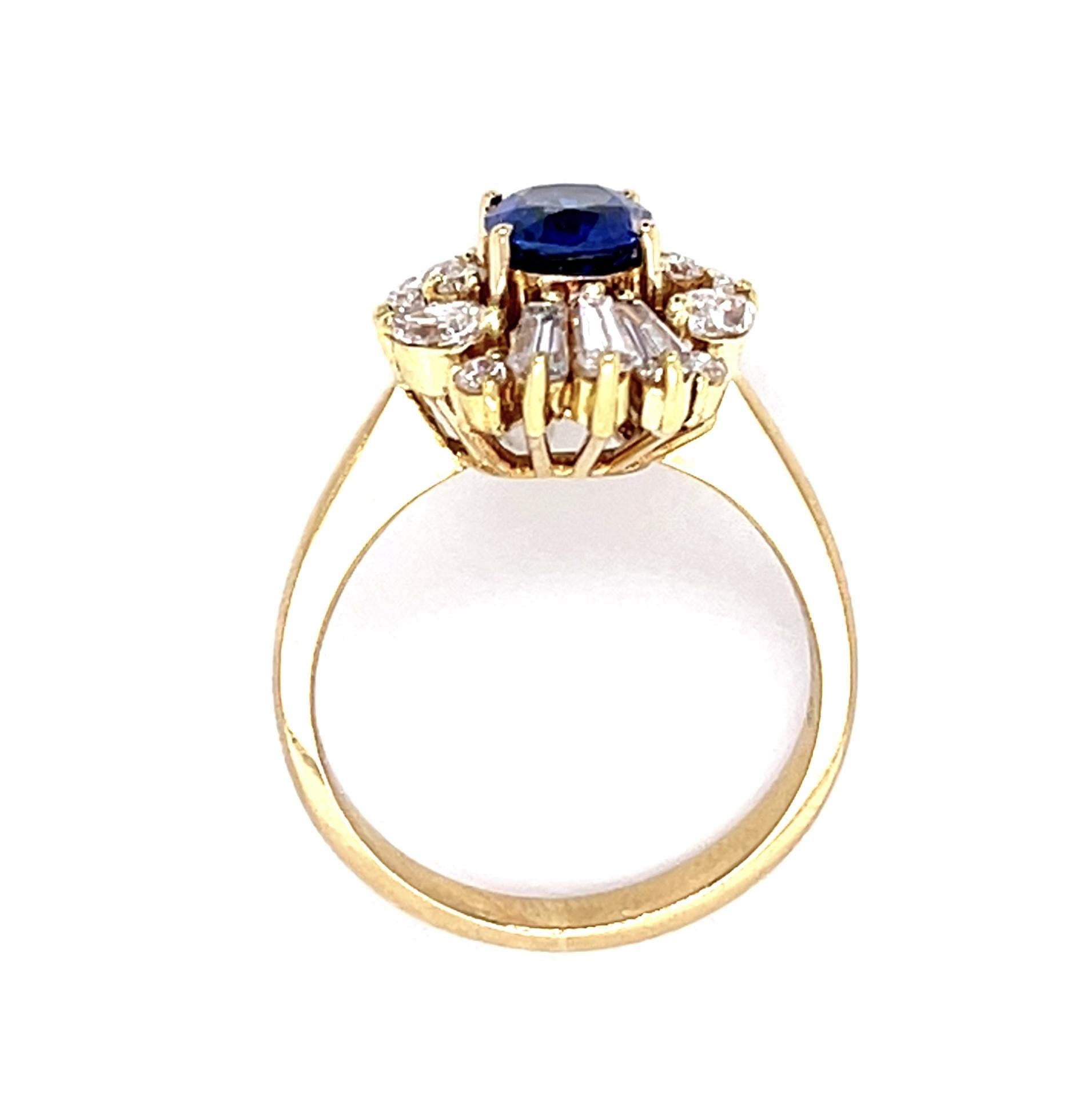 1.02ct Oval Sapphire 18KY Ring