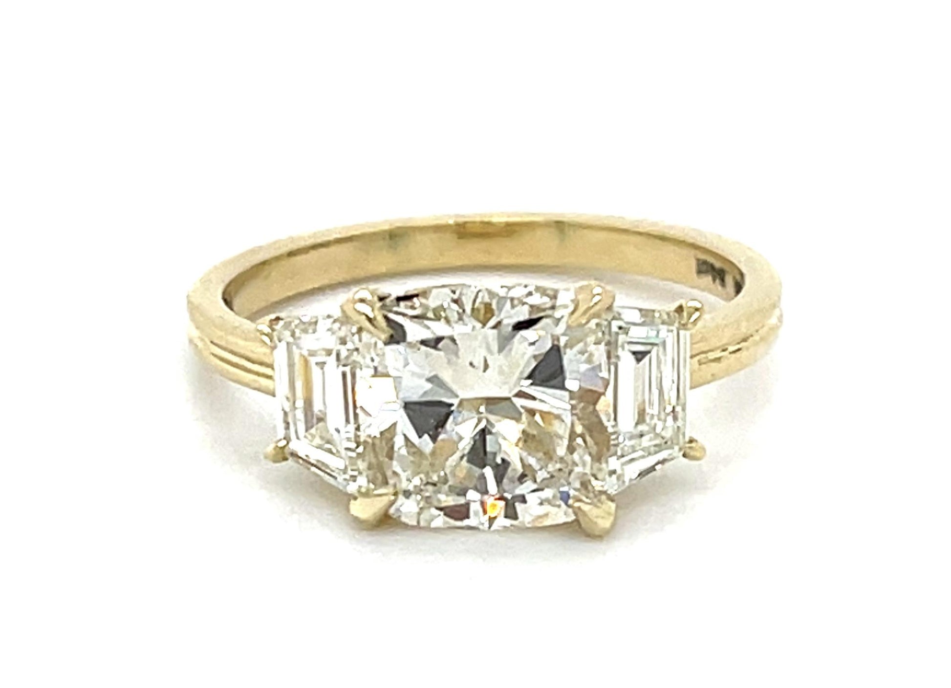 2.06ct J SI1 Round Diamond 14KY Ring .84ct Trapezoid Diamond