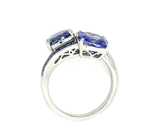 4.80ct Tanzanite Toi et Moi Ring Platinum Ring .56ct Sapphire .40ct Diamond