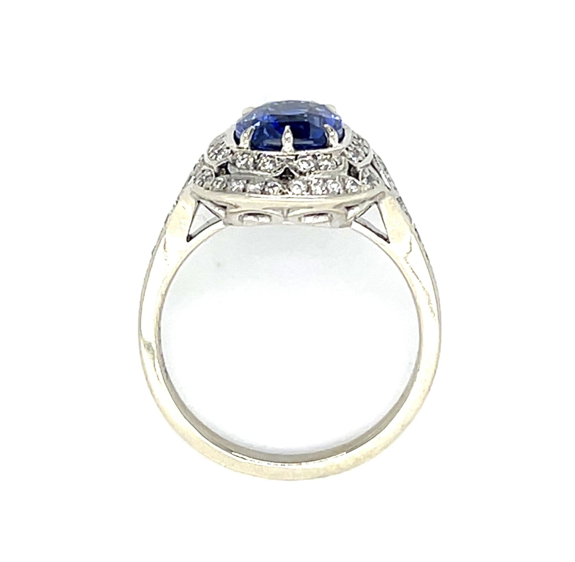 2.03ct Sapphire 14KW Ring