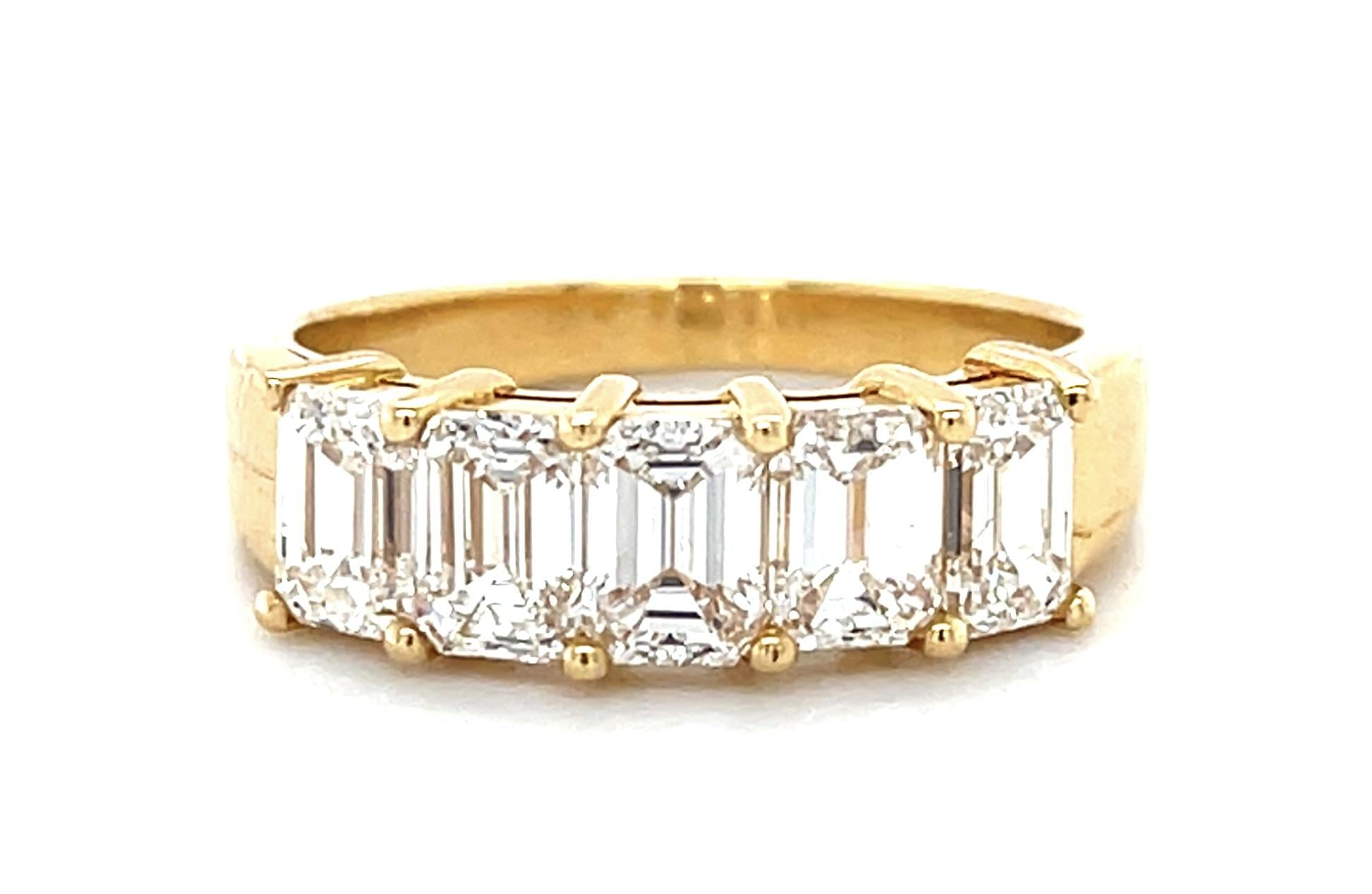 2.50ct (D VVS1) Emerald Cut Diamond 18K Rose Gold Ring
