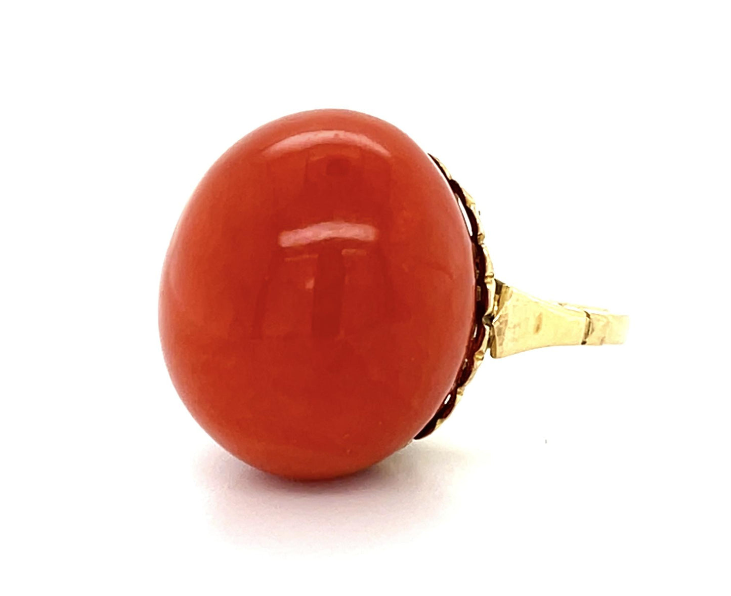 Cabochon Red Coral 18KY Gold Ring