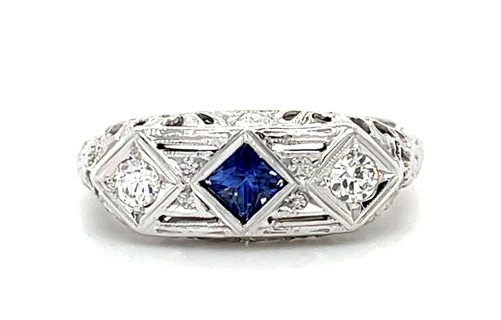 Original Art Deco .30ct Sapphire 18KW Gold Ring (Vintage 1930s)