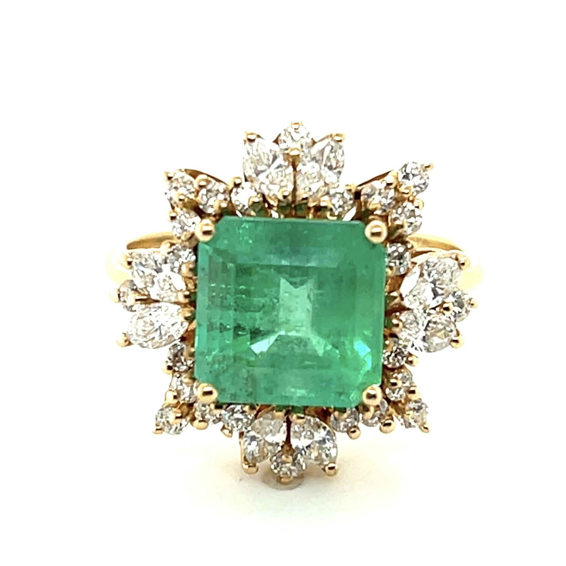 2.92ct Emerald .80ct Diamond 18KY Ring 4.80g 7.5 Size