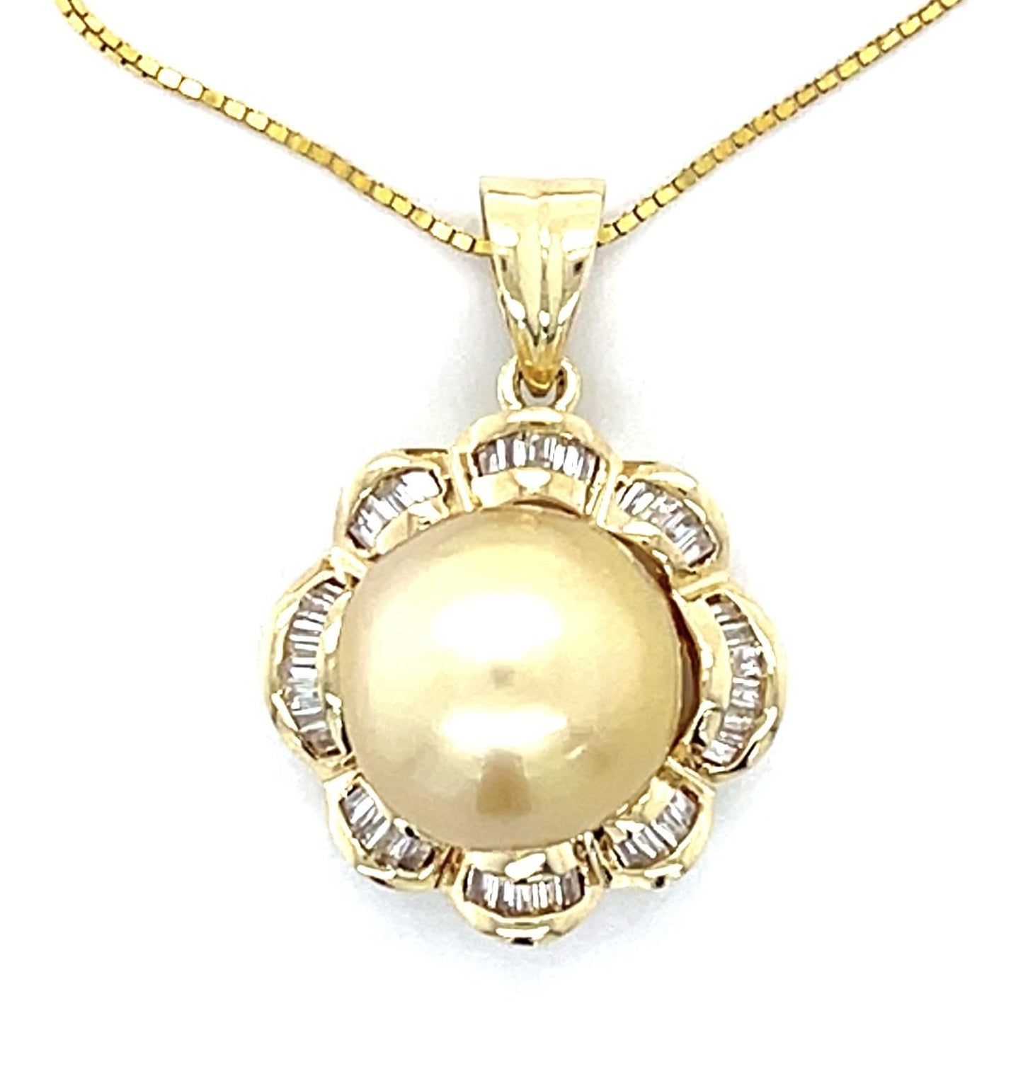 11mm South Sea Pearl 1ct Diamond 14KY Gold Pendant 18"