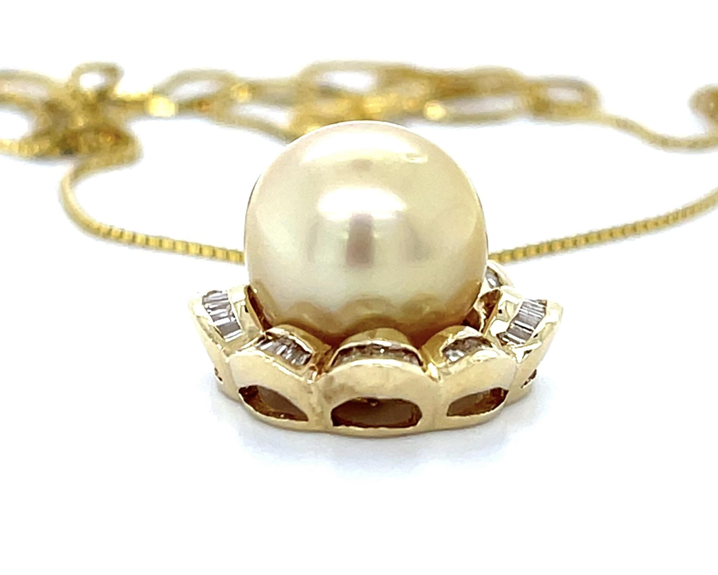 11mm South Sea Pearl 1ct Diamond 14KY Gold Pendant 18"