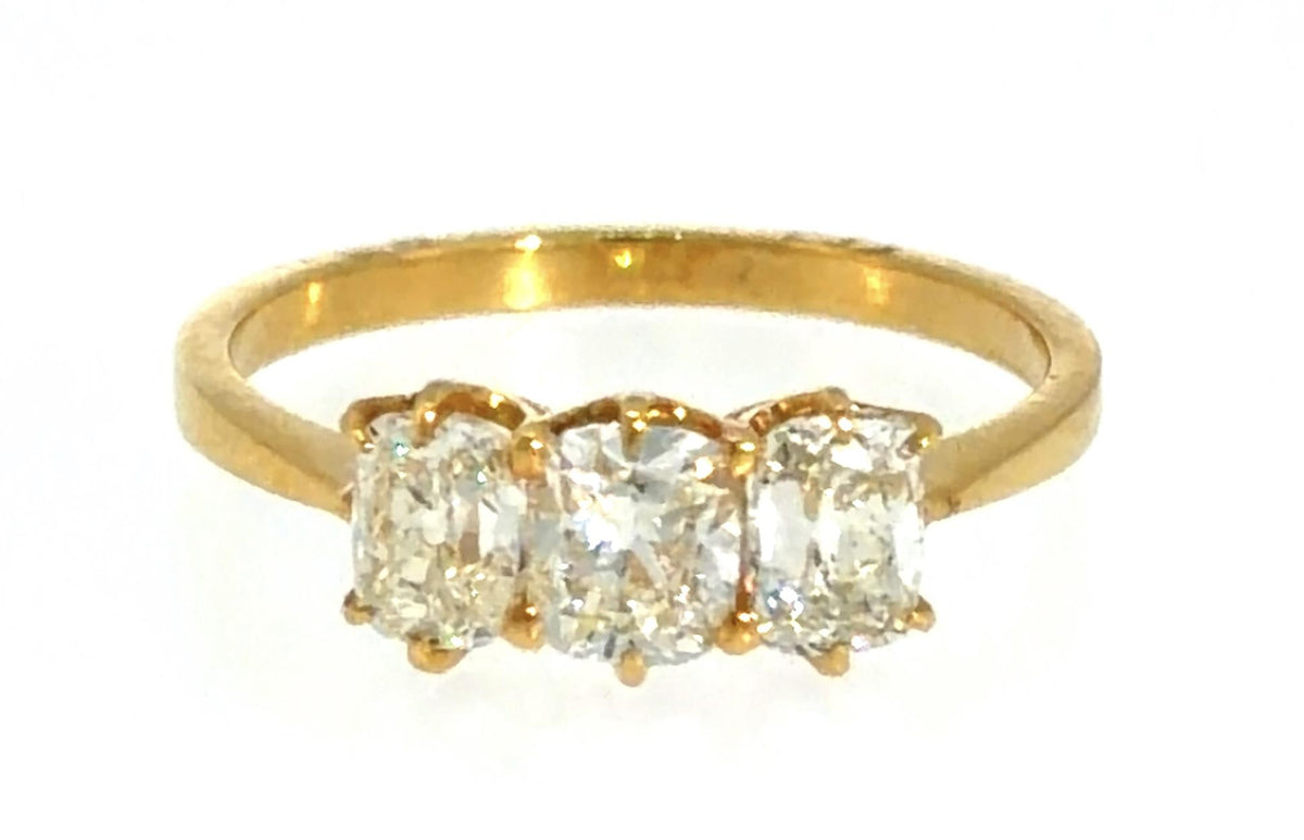 1.32ct (Three Old Mine Diamonds) 18KY Gold Ring 2.25g 6.50 Size