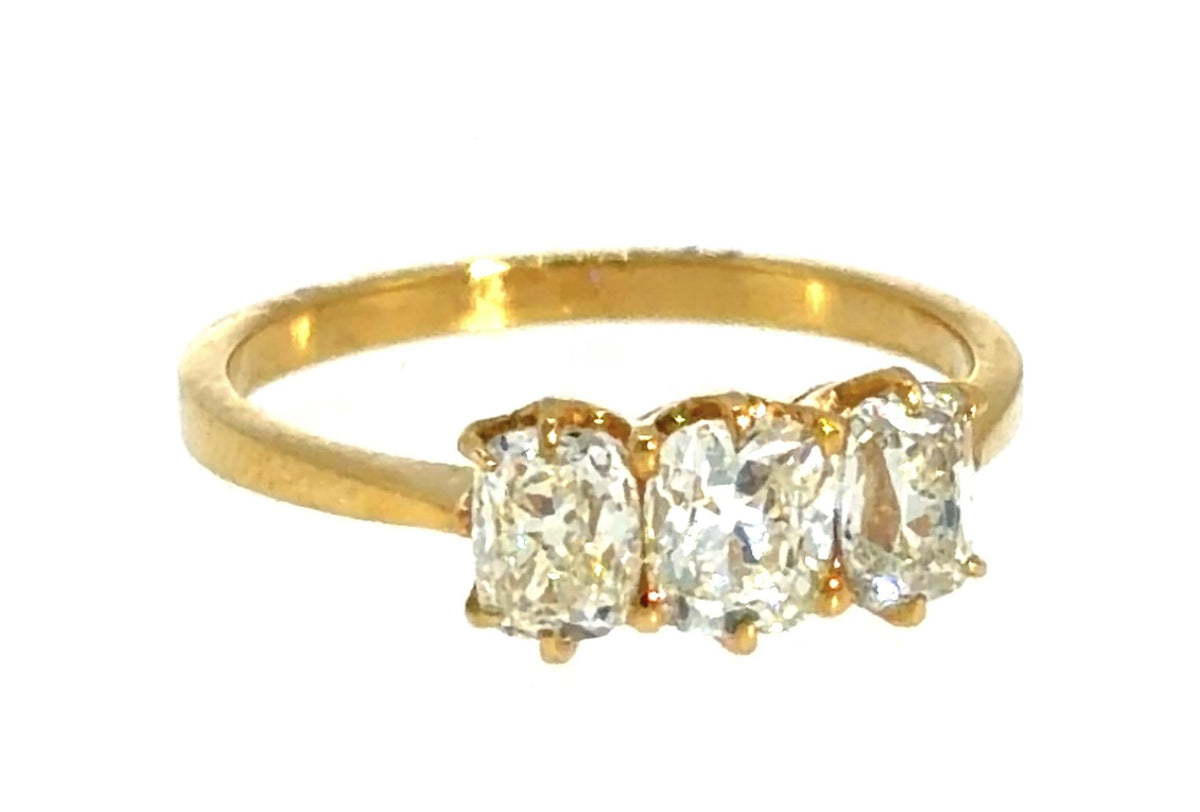 1.32ct (Three Old Mine Diamonds) 18KY Gold Ring 2.25g 6.50 Size
