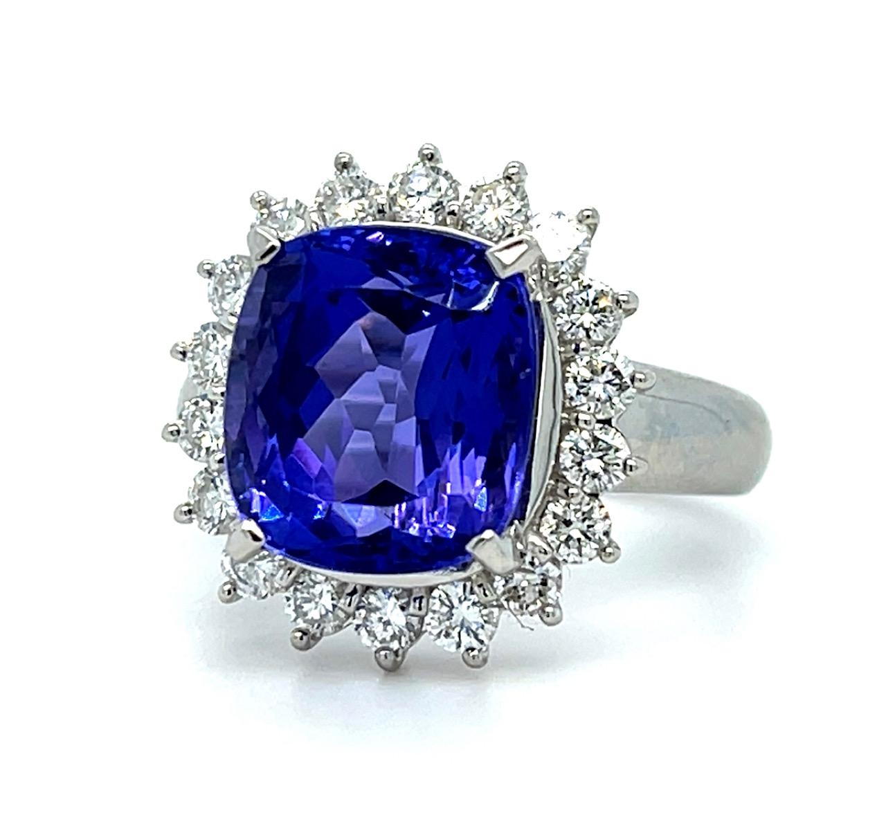 7.14ct Tanzanite .89ct Diamond Platinum Ring 12.30g 7.25 Size