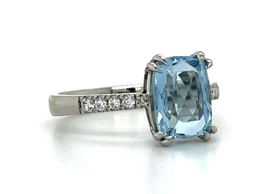 2.45ct Aquamarine .30ct Diamond Platinum Estate Ring 7.75 Size 5.53g