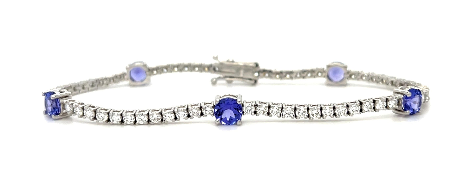 3.25ct Tanzanite 1.90ct Diamond 18KW Bracelet 8.80g 7"