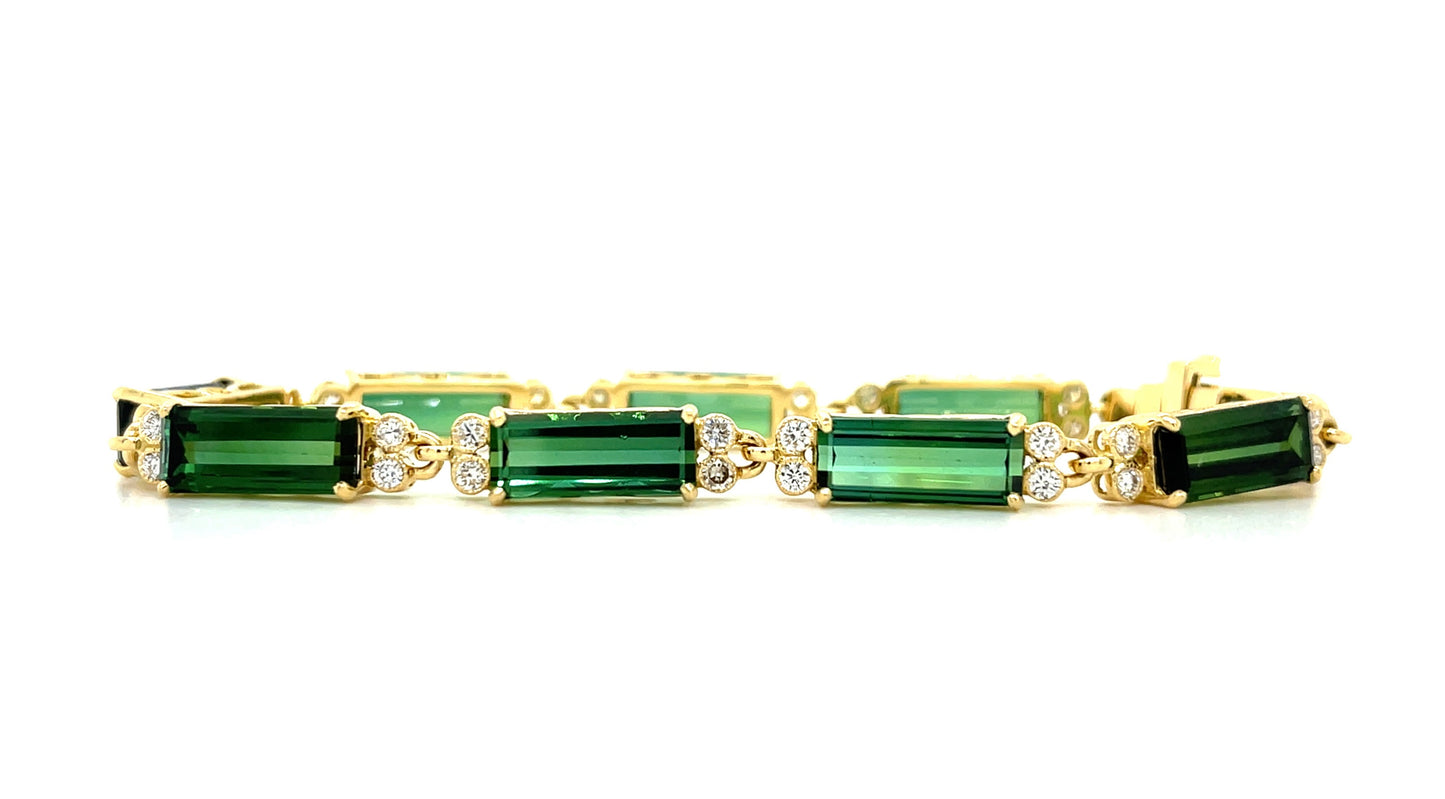 19.10ct Green Tourmaline 1.10ct Diamond 18KY Bracelet