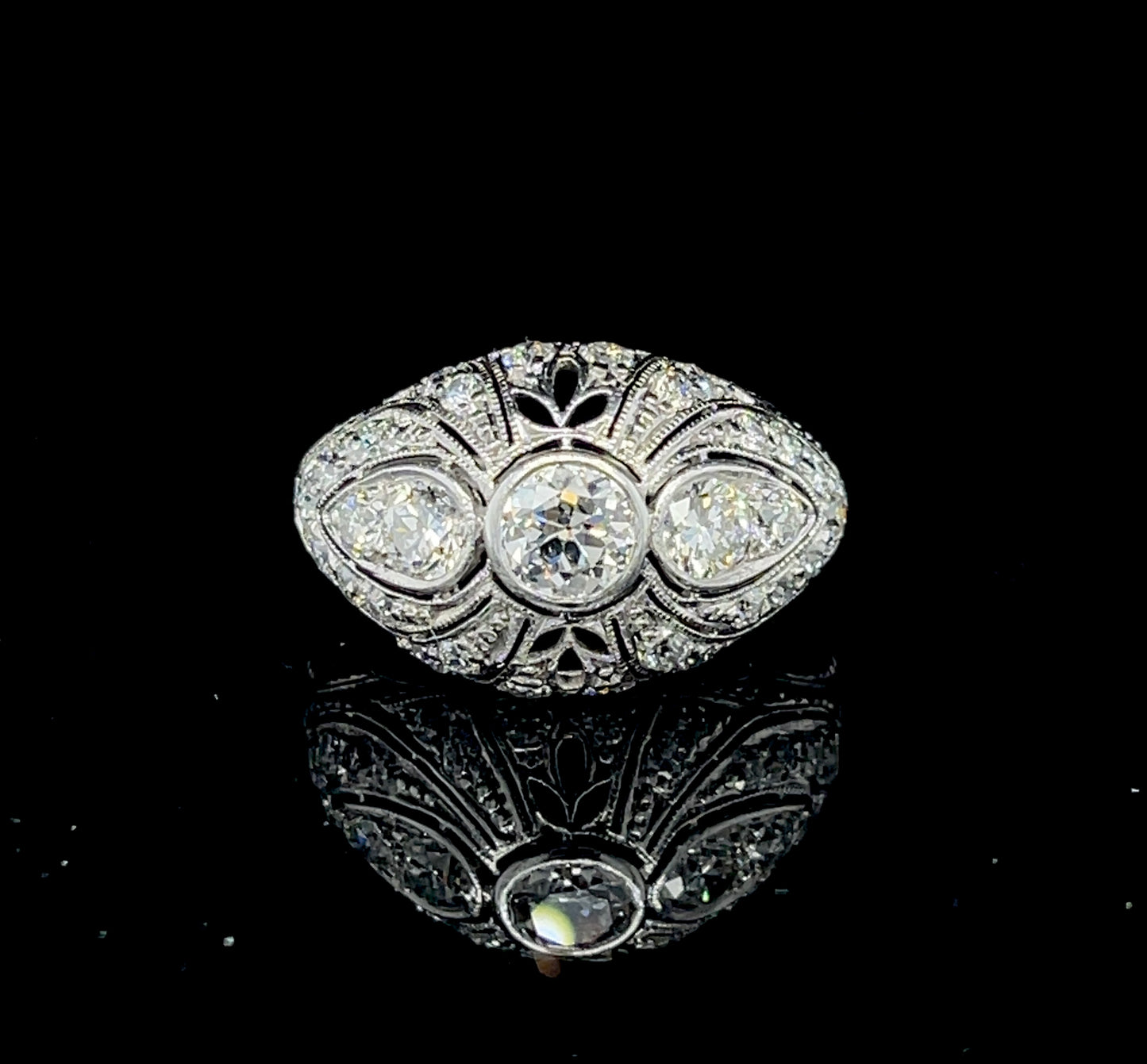 Art Deco Era (Circa 1920s) .40ct Old European Cut Diamond 1.15ct SD Platinum Antique Ring