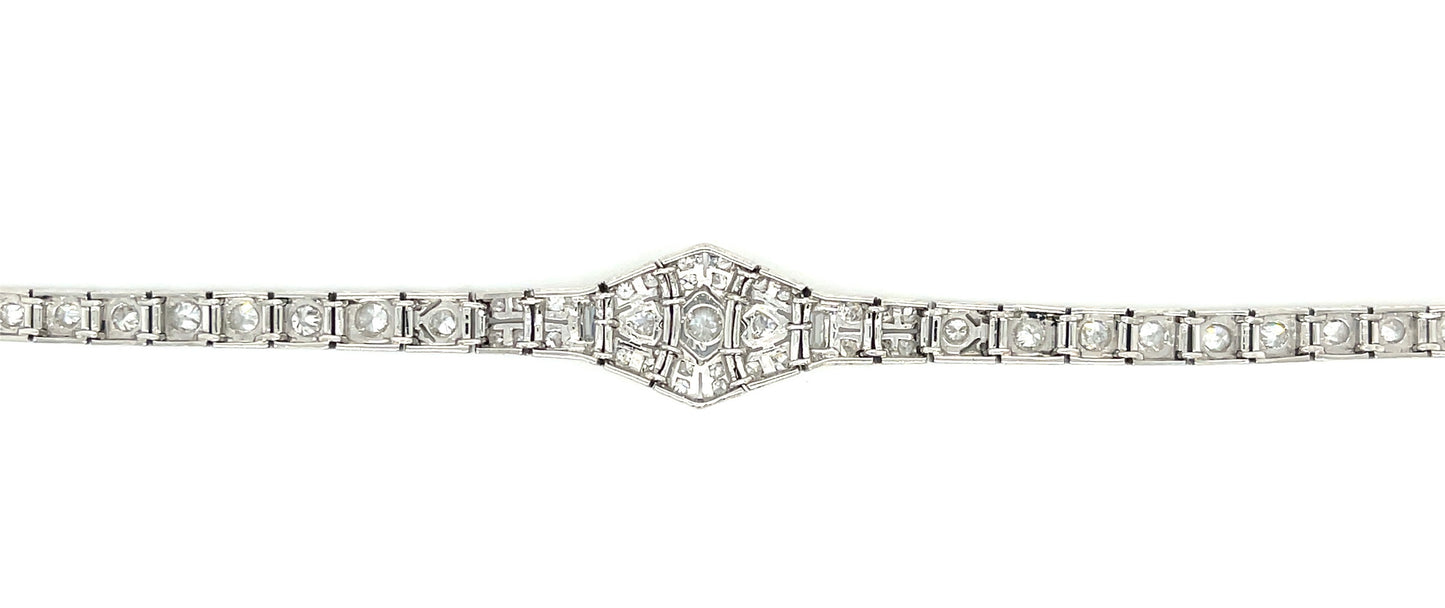 Art Deco (Circa 1930s) 4.75ct Old European Cut Diamonds Platinum Vintage Bracelet