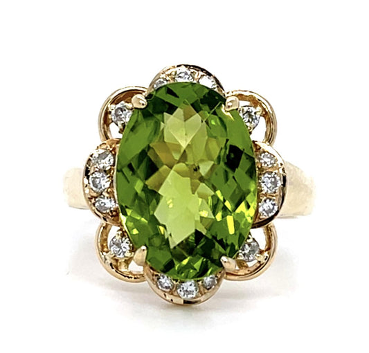 5.55ct Peridot 14KY Ring .16ct Diamond 6.26g
