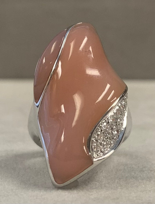 Peruvian Opal 25ct and Diamond Ring