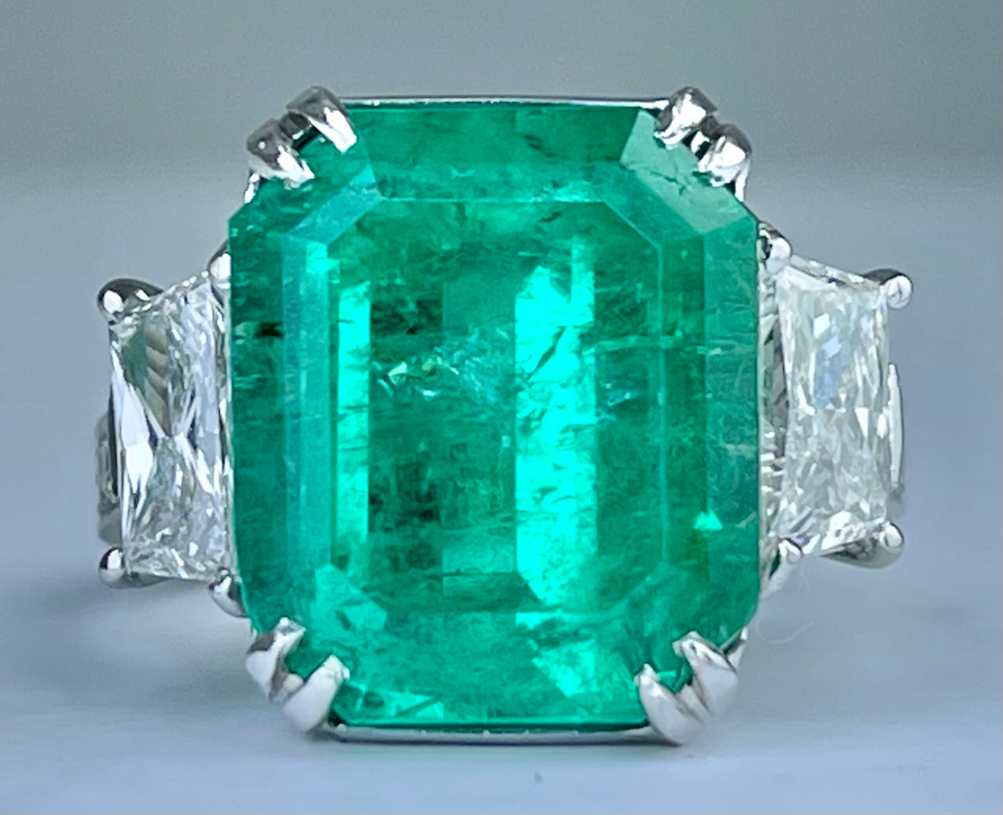 GIA Colombian Emerald 9.70ct Ring