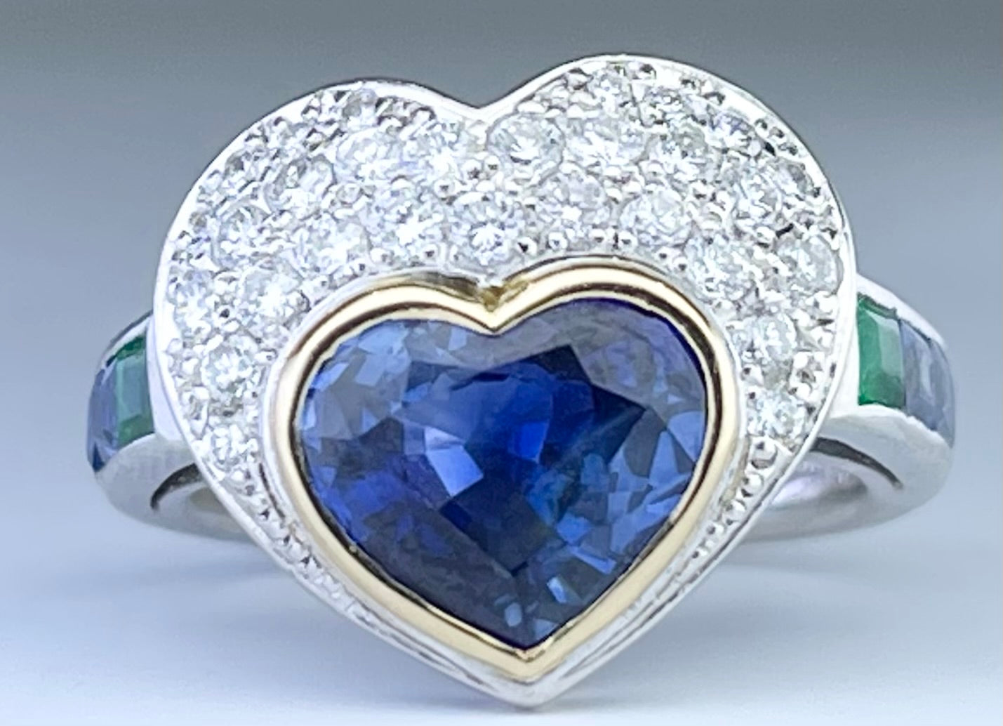 GIA Heart Sapphire 2.60ct Ring