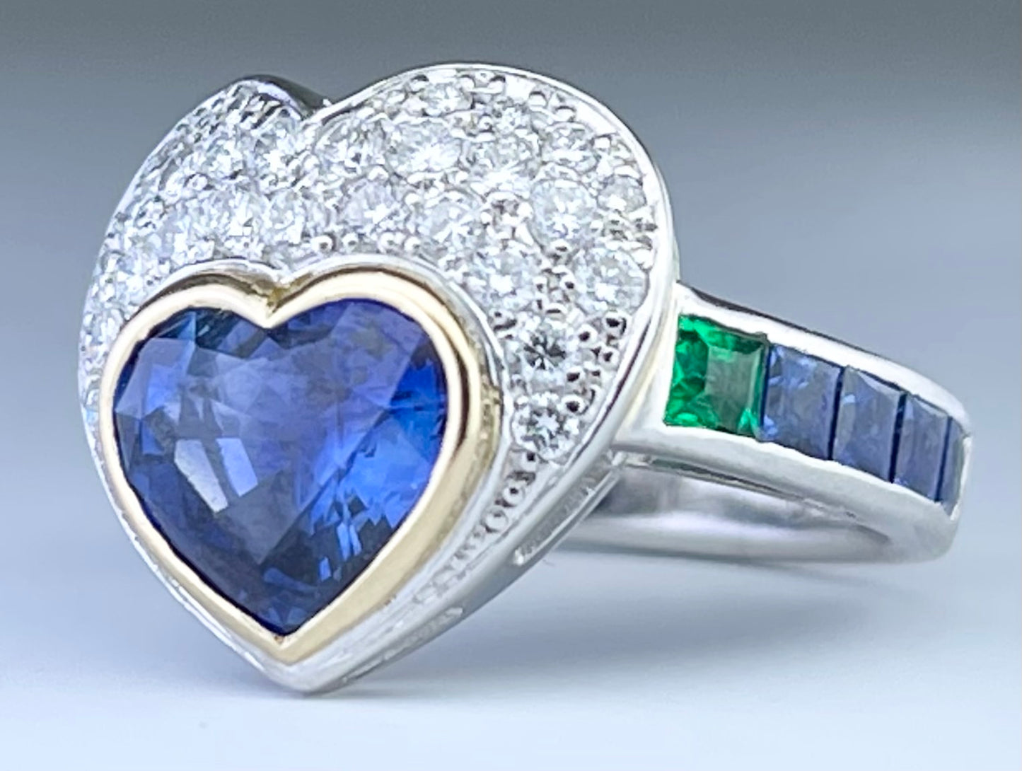 GIA Heart Sapphire 2.60ct Ring