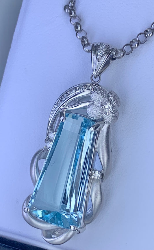 Platinum Aquamarine 15.66ct and Diamond Pendant