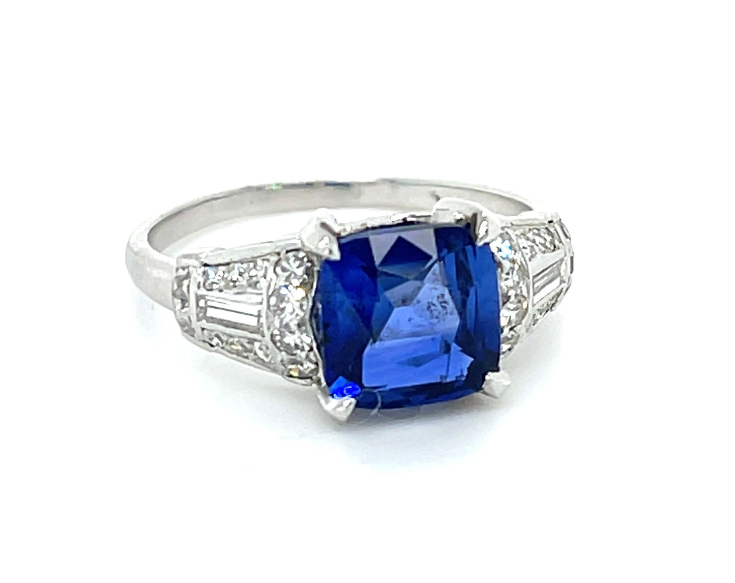 Art Deco 2.03ct Sapphire .60ct Diamonds Platinum Vintage Ring (Circa 1930s)